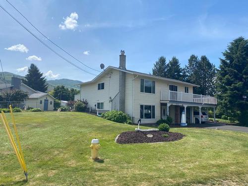 4820 Bolean Drive, Kamloops, BC - Outdoor With Deck Patio Veranda