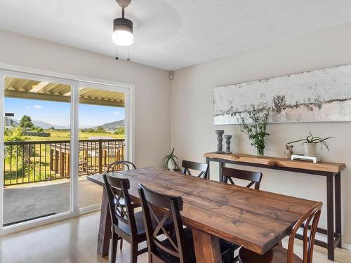 9049 Kealty Road, Kamloops, BC - Indoor Photo Showing Dining Room