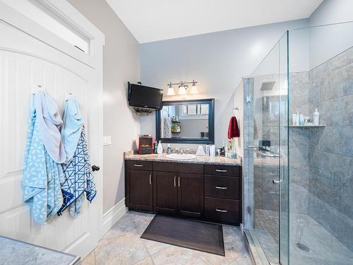 3018 Hilton Drive, Merritt, BC - Indoor Photo Showing Bathroom