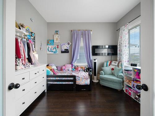 3018 Hilton Drive, Merritt, BC - Indoor Photo Showing Bedroom