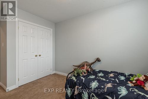 2 - 124 Parkinson Crescent, Orangeville, ON - Indoor Photo Showing Bedroom