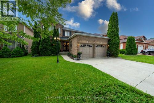 483 Saginaw Parkway, Cambridge, ON - Outdoor With Facade