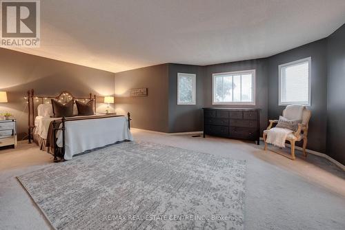 483 Saginaw Parkway, Cambridge, ON - Indoor Photo Showing Bedroom