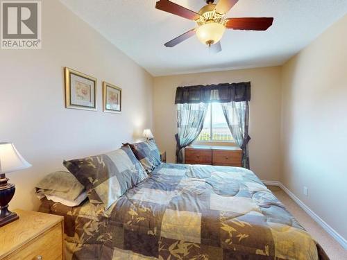 105-4477 Michigan Ave, Powell River, BC - Indoor Photo Showing Bedroom