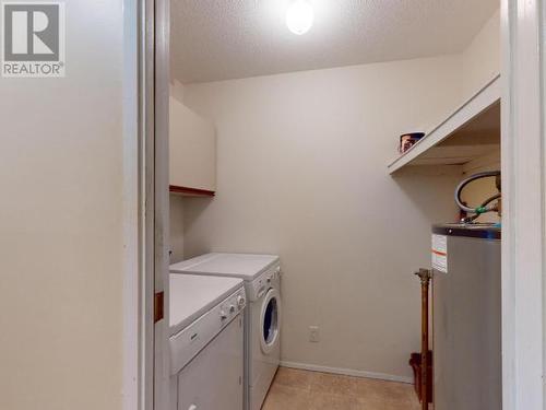 105-4477 Michigan Ave, Powell River, BC - Indoor Photo Showing Laundry Room