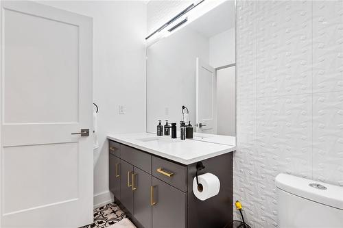 324 Thornwood Avenue, Fort Erie, ON - Indoor Photo Showing Bathroom