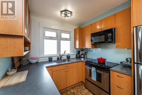 610 17Th Avenue, Prince George, BC - Indoor Photo Showing Kitchen