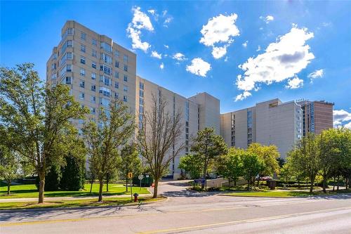 5280 Lakeshore Road|Unit #102, Burlington, ON - Outdoor