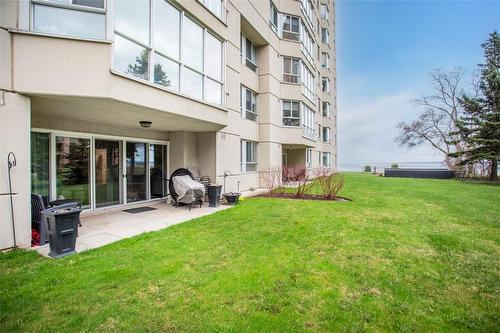 5280 Lakeshore Road|Unit #102, Burlington, ON - Outdoor