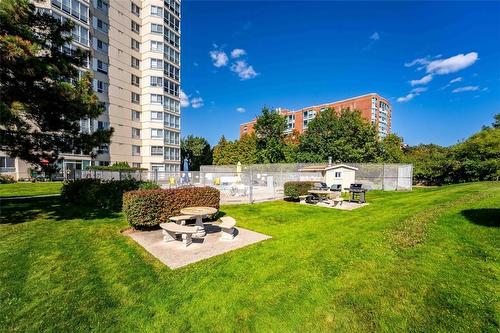 5280 Lakeshore Road|Unit #102, Burlington, ON - Outdoor