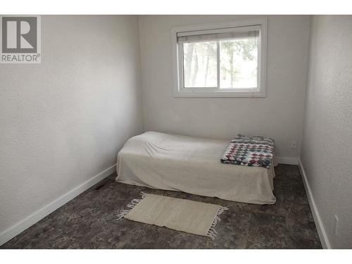 513 100 Avenue, Dawson Creek, BC - Indoor Photo Showing Bedroom