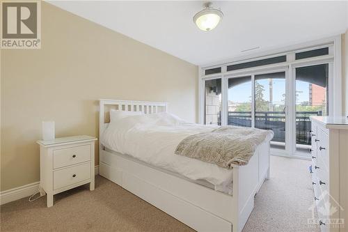 323 Winona Avenue Unit#203, Ottawa, ON - Indoor Photo Showing Bedroom