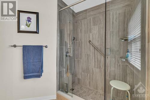 362 Shadehill Crescent, Ottawa, ON - Indoor Photo Showing Bathroom