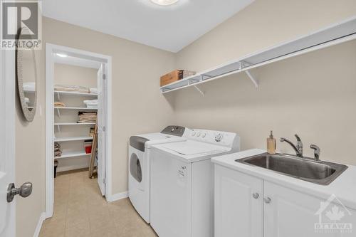 362 Shadehill Crescent, Ottawa, ON - Indoor Photo Showing Laundry Room