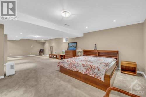 362 Shadehill Crescent, Ottawa, ON - Indoor Photo Showing Bedroom