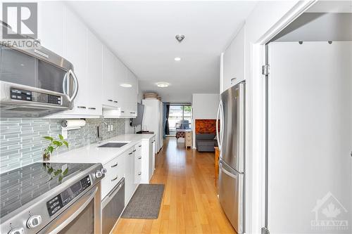 202 St Patrick Street Unit#12, Ottawa, ON - Indoor Photo Showing Kitchen With Stainless Steel Kitchen With Upgraded Kitchen