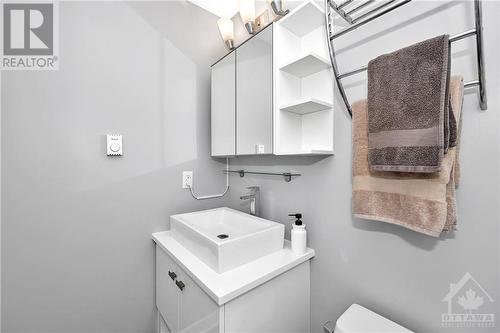 202 St Patrick Street Unit#12, Ottawa, ON - Indoor Photo Showing Bathroom