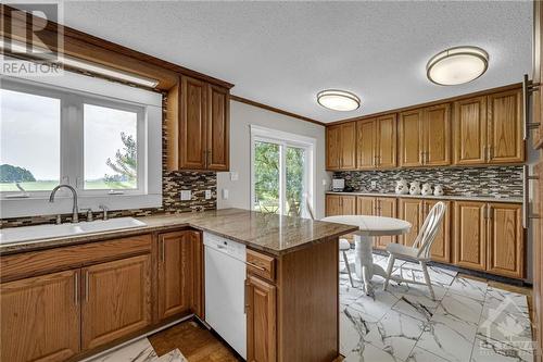 4093 Lafortune Drive, Ottawa, ON - Indoor Photo Showing Dining Room