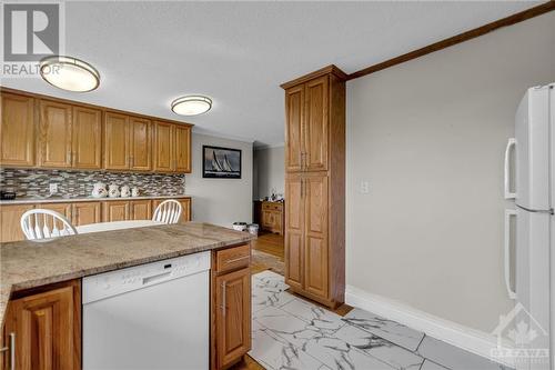4093 Lafortune Drive, Ottawa, ON - Indoor Photo Showing Dining Room