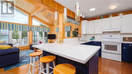 123 Pine Tree Harbour Road, Northern Bruce Peninsula, ON - Indoor Photo Showing Kitchen