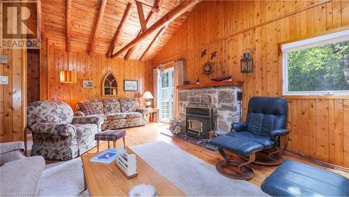 123 Pine Tree Harbour Road, Northern Bruce Peninsula, ON - Indoor Photo Showing Living Room With Fireplace