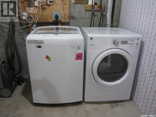 430 Scissons Crescent, Saskatoon, SK - Indoor Photo Showing Laundry Room