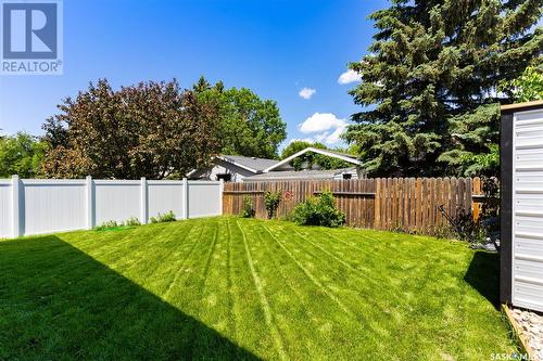 274 Trifunov Crescent, Regina, SK - Outdoor With Backyard