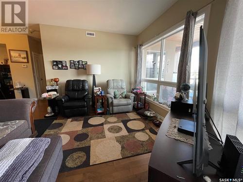 310 227 Pinehouse Drive, Saskatoon, SK - Indoor Photo Showing Living Room