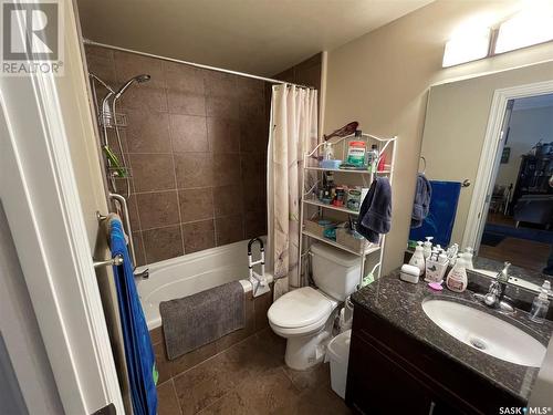 310 227 Pinehouse Drive, Saskatoon, SK - Indoor Photo Showing Bathroom