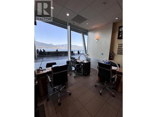 42 1055 W Canada Place, Vancouver, BC 