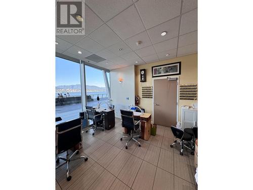 42 1055 W Canada Place, Vancouver, BC 