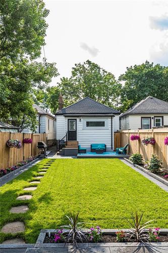 41 Huxley Avenue N, Hamilton, ON - Outdoor