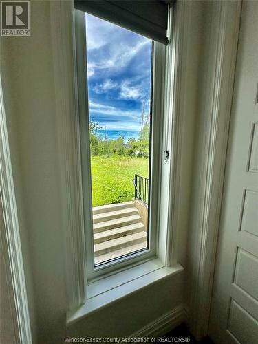 93 Belleview Road, Kingsville, ON - Indoor Photo Showing Other Room