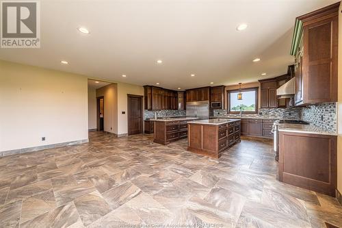 2000 Kelly Road, Lasalle, ON - Indoor Photo Showing Kitchen With Upgraded Kitchen