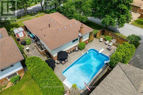 2757 Neptune Court, Niagara Falls, ON - Outdoor With In Ground Pool With Deck Patio Veranda