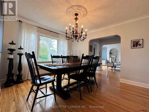 201 Crawford St, Timmins, ON - Indoor Photo Showing Dining Room