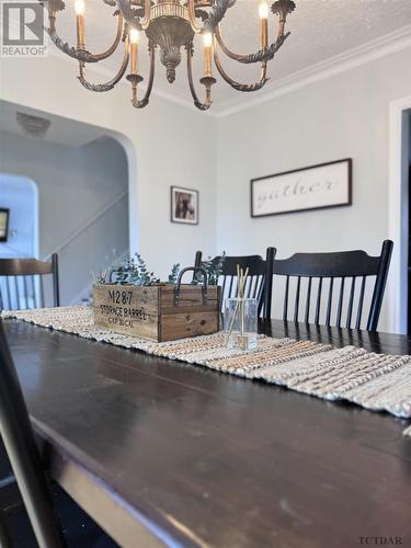 201 Crawford St, Timmins, ON - Indoor Photo Showing Dining Room