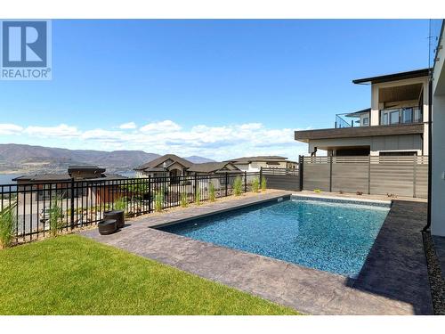 5546 Upper Mission Drive, Kelowna, BC - Outdoor With In Ground Pool