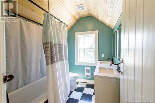 4636 127 Route, Chamcook, NB - Indoor Photo Showing Bathroom