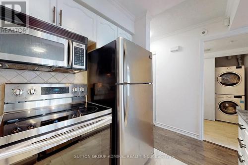 1038 - 55 George Appleton Way, Toronto, ON - Indoor Photo Showing Kitchen With Stainless Steel Kitchen