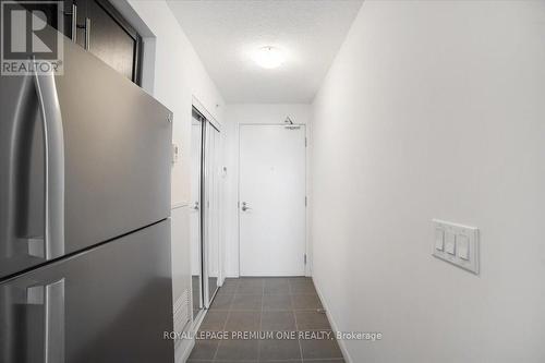 537 - 830 Lawrence Avenue W, Toronto, ON - Indoor Photo Showing Other Room