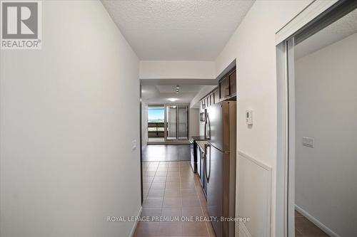 537 - 830 Lawrence Avenue W, Toronto, ON - Indoor Photo Showing Kitchen With Double Sink