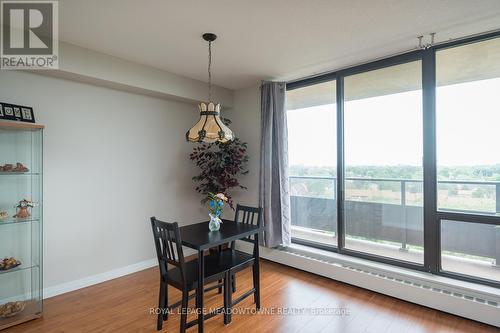 914 - 2929 Aquitaine Avenue, Mississauga, ON - Indoor