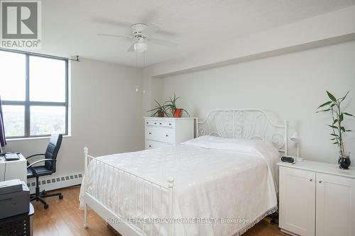 914 - 2929 Aquitaine Avenue, Mississauga, ON - Indoor Photo Showing Bedroom