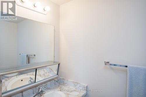 914 - 2929 Aquitaine Avenue, Mississauga, ON - Indoor Photo Showing Bathroom