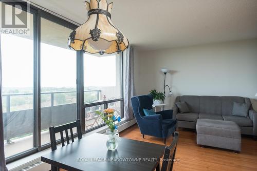 914 - 2929 Aquitaine Avenue, Mississauga, ON - Indoor