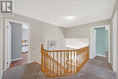 52 Hillgarden Drive, Hamilton, ON - Indoor Photo Showing Other Room