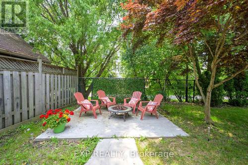 52 Hillgarden Drive, Hamilton, ON - Outdoor