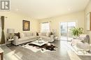 869 Burwell Road, Fort Erie, ON  - Indoor Photo Showing Living Room 