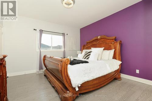 869 Burwell Road, Fort Erie, ON - Indoor Photo Showing Bedroom